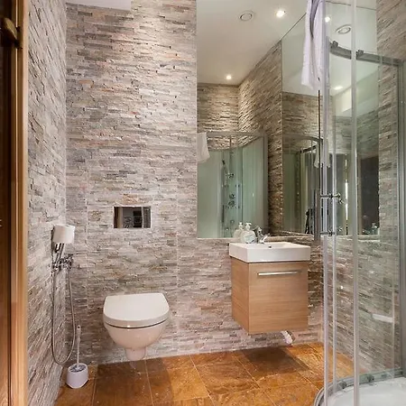 Апартаменти Opera Theater View, 3 Bedroom With Sauna In Old Town