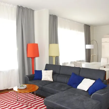 Апартаменти Opera Theater View, 3 Bedroom With Sauna In Old Town *