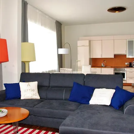 Appartamento Opera Theater View, 3 Bedroom With Sauna In Old Town Reval